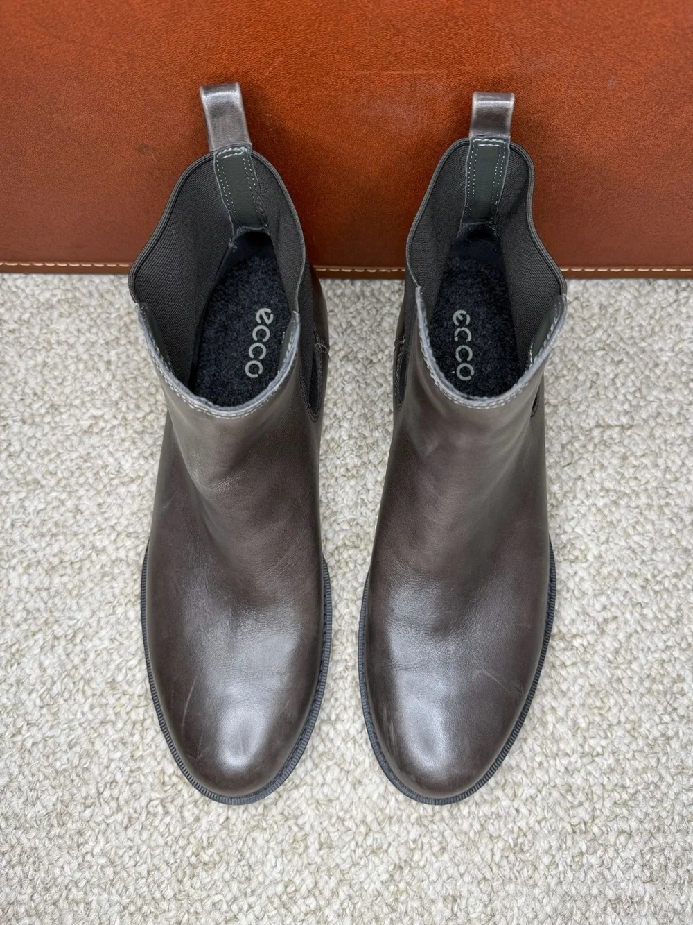 Ecco leather chelsea
